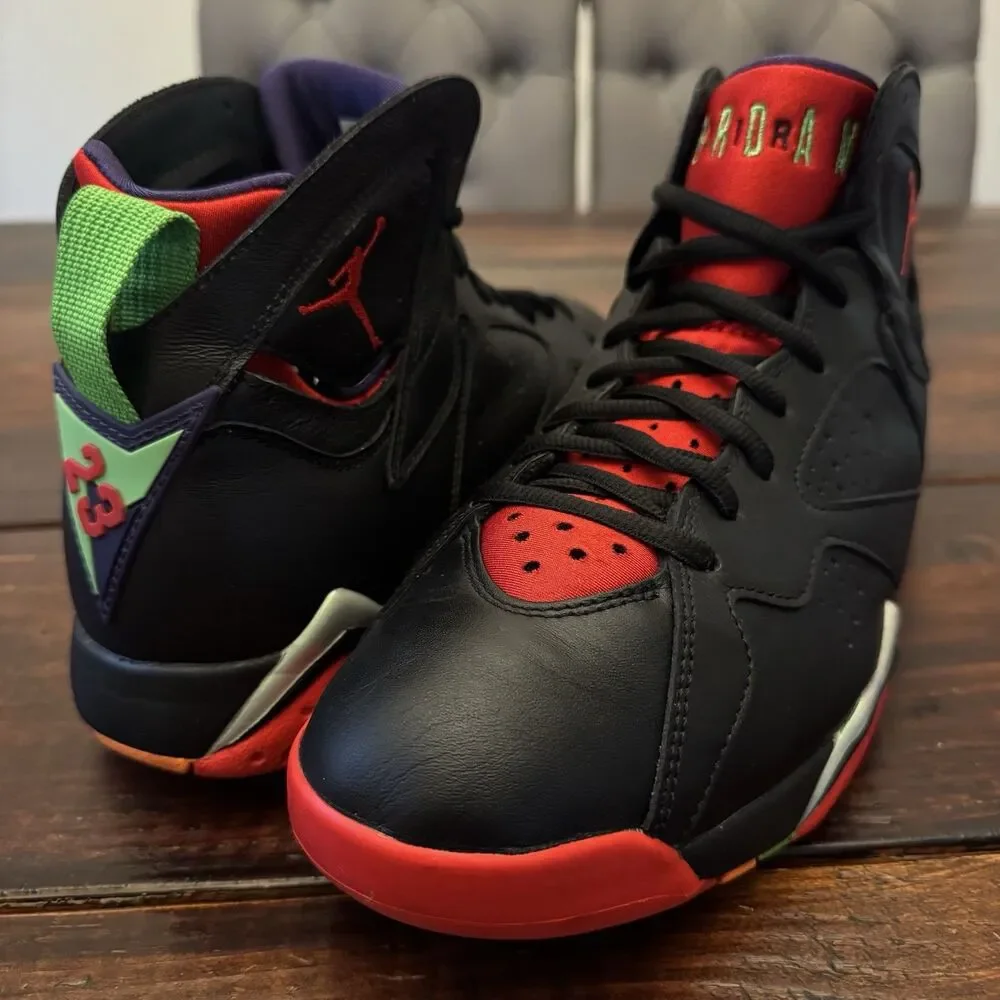 Air Jordan 7 Retro Marvin the Martian Shoes